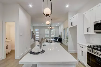1217 Dewalt Street, Houston, TX 77088 - Photo 9