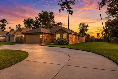 1022 S Diamondhead Boulevard, Crosby, TX 77532 - Photo 1