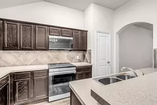 1022 S Diamondhead Blvd, Crosby, TX 77532 - Photo 7