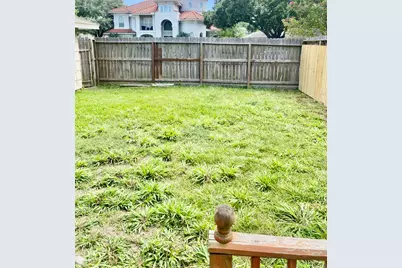 8318 Greenbush Street, Houston, TX 77025 - Photo 11