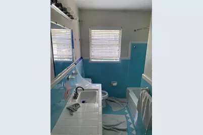 8318 Greenbush Street, Houston, TX 77025 - Photo 9