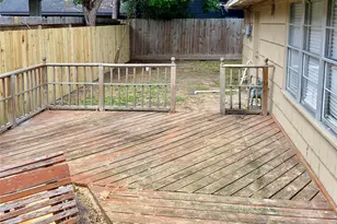 8318 Greenbush St, Houston, TX 77025 - Photo 13