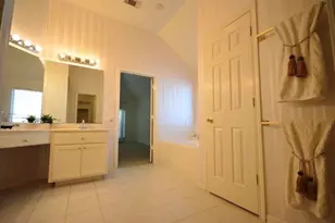 4319 Greystone Way, Sugar Land, TX 77479 - Photo 9