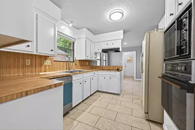 14934 Camino Rancho Drive, Houston, TX 77083 - Photo 17