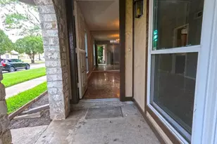 11712 S Kirkwood Rd, Houston, TX 77477 - Photo 3