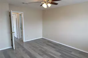 6518 S Briar Bayou Dr, Houston, TX 77072 - Photo 17
