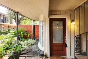 2575 Marilee Ln, Houston, TX 77057 - Photo 11