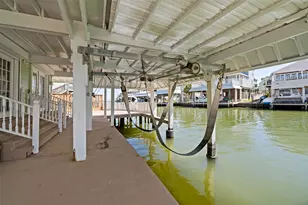 1303 Coral Way, Tiki Island, TX 77554 - Photo 43