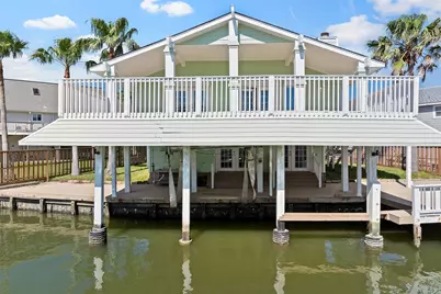 1303 Coral Way, Tiki Island, TX 77554 - Photo 39
