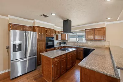 1303 Coral Way, Tiki Island, TX 77554 - Photo 7