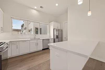 5228 Schuler Street, Houston, TX 77007 - Photo 13