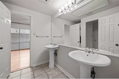 5718 Val Verde #1, Houston, TX 77057 - Photo 17