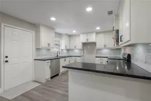 134 Lake L Dr, Trinity, TX 75862 - Photo 15