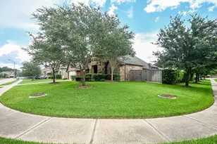 13515 Ambler Springs Dr, Tomball, TX 77377 - Photo 3