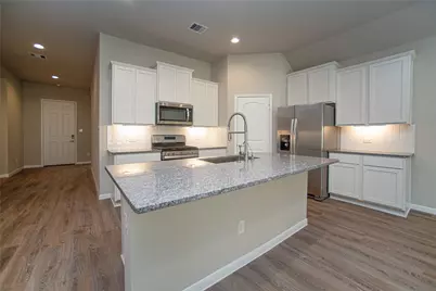 439 Stonebrook Lane, Conroe, TX 77304 - Photo 5