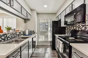 2501 Wickersham Ln, Austin, TX 78741 - Photo 5