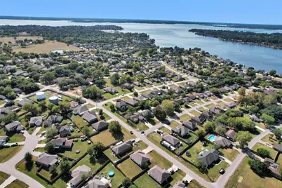 12588 Ridgecrest Drive, Willis, TX 77318 - Photo 31