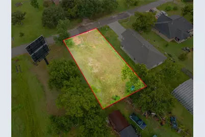 411 E Travis Street, Brazoria, TX 77422 - Photo 5