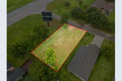 411 E Travis Street, Brazoria, TX 77422 - Photo 7