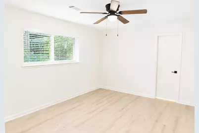 204 Royal Oaks Street, Huntsville, TX 77320 - Photo 21