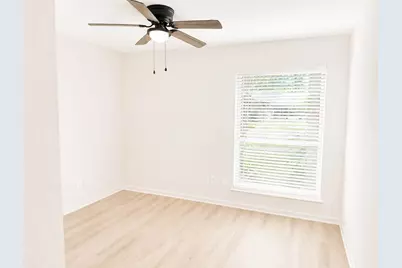 204 Royal Oaks Street, Huntsville, TX 77320 - Photo 29