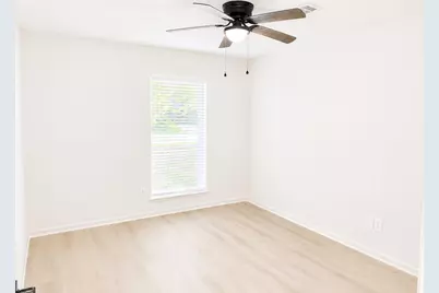 204 Royal Oaks Street, Huntsville, TX 77320 - Photo 27