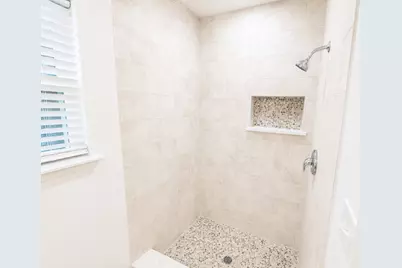204 Royal Oaks Street, Huntsville, TX 77320 - Photo 25
