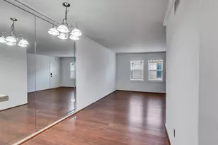 5230 Arboles Dr, Houston, TX 77035 - Photo 11