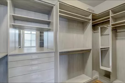 1040 W 26th Street #B, Houston, TX 77008 - Photo 7