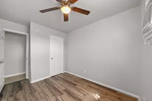 4811 Oakland St, Houston, TX 77023 - Photo 9