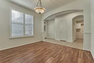 89 N Apple Springs Cir, The Woodlands, TX 77382 - Photo 9