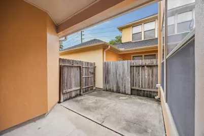 2063 Spring Cedar Lane, Houston, TX 77077 - Photo 25