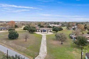 1314 N Tammye Ln, Madisonville, TX 77864 - Photo 3