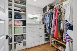 221 E 12th St, Houston, TX 77008 - Photo 31