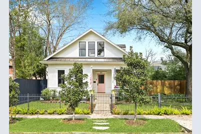 221 E 12th Street, Houston, TX 77008 - Photo 1