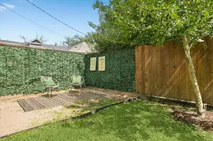 221 E 12th St, Houston, TX 77008 - Photo 39