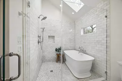 221 E 12th Street, Houston, TX 77008 - Photo 33