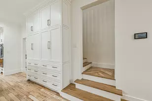 221 E 12th St, Houston, TX 77008 - Photo 25