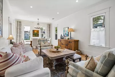 221 E 12th Street, Houston, TX 77008 - Photo 7