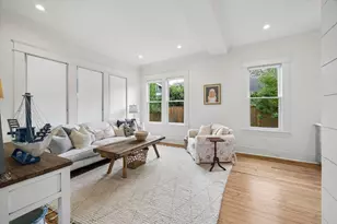 221 E 12th St, Houston, TX 77008 - Photo 21