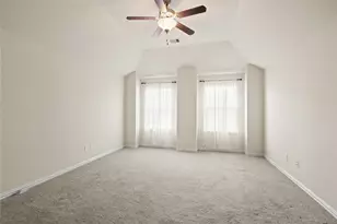 13722 McKinney Creek Ln, Houston, TX 77044 - Photo 17