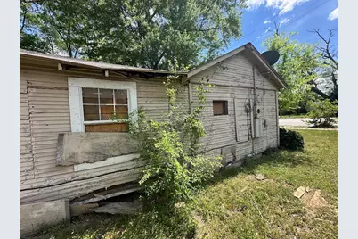 1025 E Young Street, Longview, TX 75602 - Photo 5