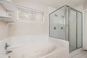 13310 Queensride Ln, Houston, TX 77070 - Photo 27