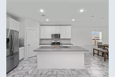 9203 Waldrick Trace Drive, Rosharon, TX 77583 - Photo 13