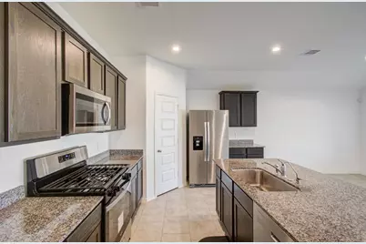 7527 Cynomys Court, Rosharon, TX 77583 - Photo 13