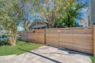 914 Snover St, Houston, TX 77007 - Photo 3