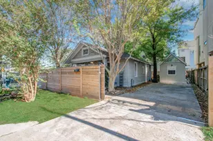 914 Snover St, Houston, TX 77007 - Photo 1