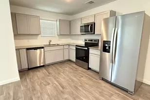 16770 N Marie Vlg Dr, Conroe, TX 77306 - Photo 3