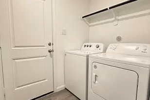 16770 N Marie Vlg Dr, Conroe, TX 77306 - Photo 11