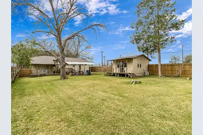 26 W Austin Street, Bellville, TX 77418 - Photo 29